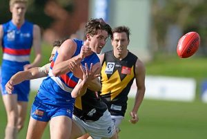 Footscray completes double over western rivals