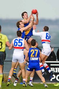 Williamstown ride the wind for thumping win