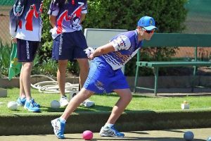 Altona takes top spot after Mentone’s costly error