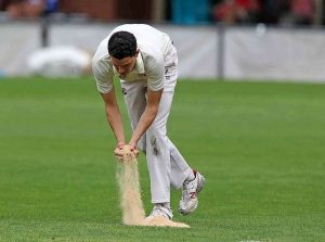 Footscray lose, but remain in finals hunt