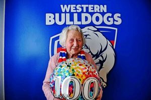 Beryl Comben chalks up 100 with help from Western Bulldogs