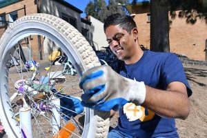 VU staff and students lead volunteer blitz