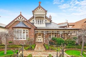 Extraordinary tribute: 55 Victoria Street, Williamstown 3016
