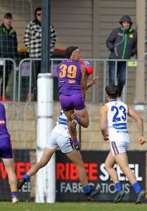 Altona to fight for flag