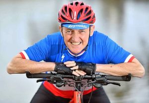 Footscray nurse spins his way around the bay for a good cause
