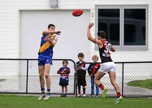 Cross-town switch pays dividends for Tim Currie