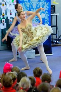Australian Ballet performs at Spotswood school